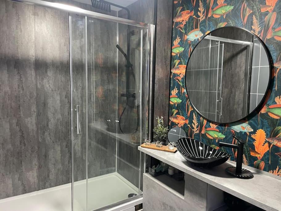 The Exclusive Jacuzzi Apartment Birmingham Eksteriør bilde
