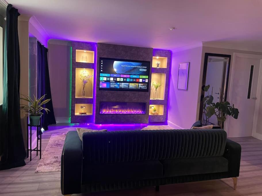 The Exclusive Jacuzzi Apartment Birmingham Eksteriør bilde